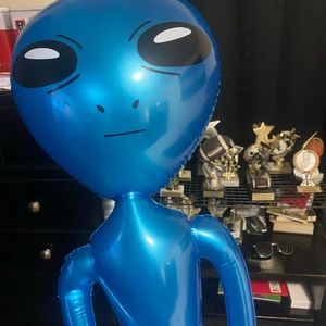 Inflatable Alien